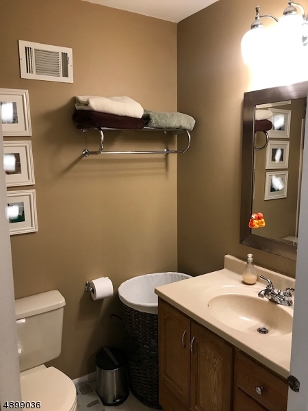 THE MEADOWS - Residential Lease