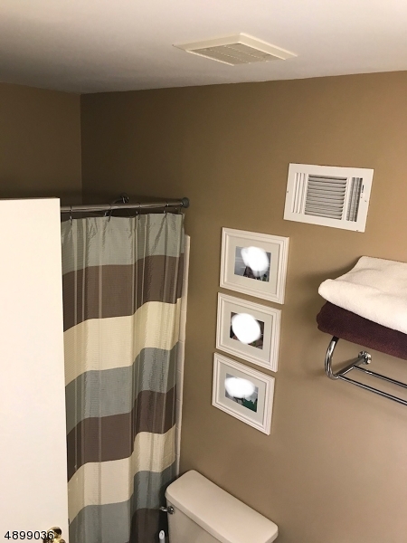 THE MEADOWS - Residential Lease