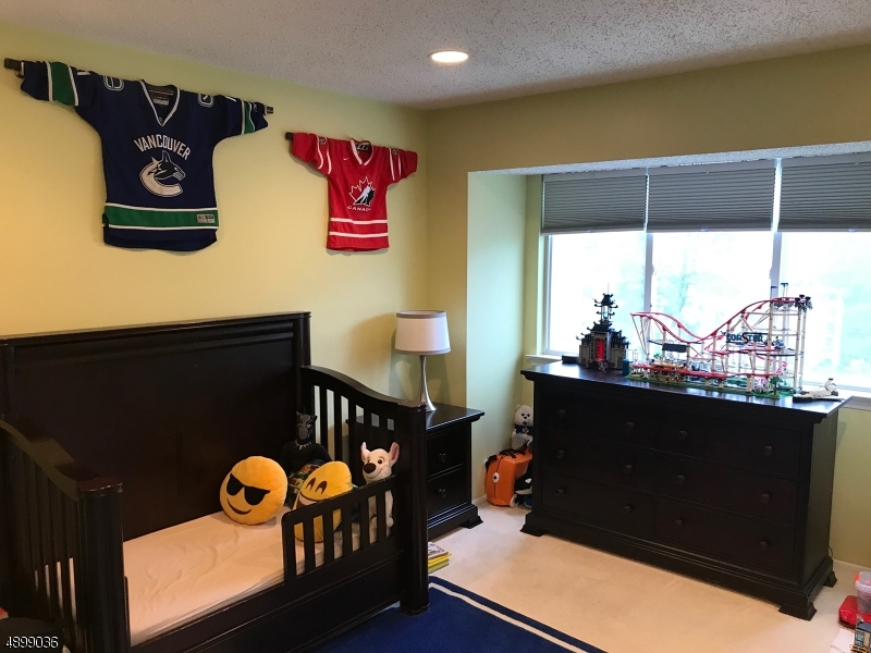 THE MEADOWS - Residential Lease