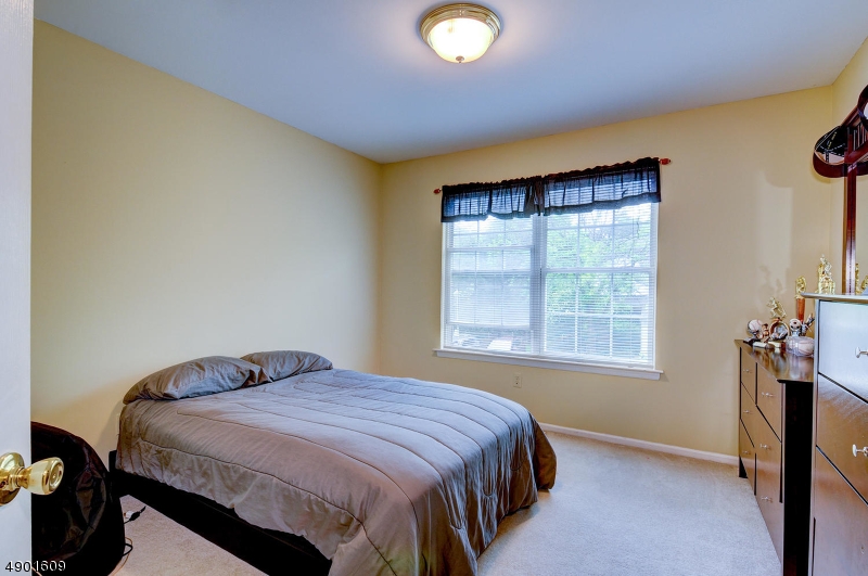 Seasons Glen - Residential