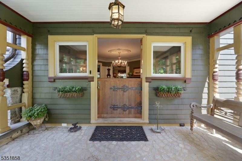 Chestnut Pt of LK Hopatcong - Residential