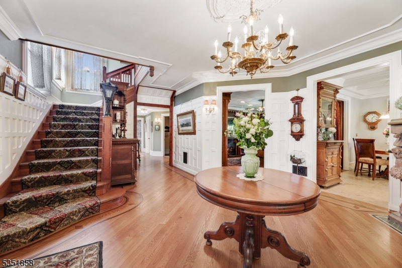 Chestnut Pt of LK Hopatcong - Residential
