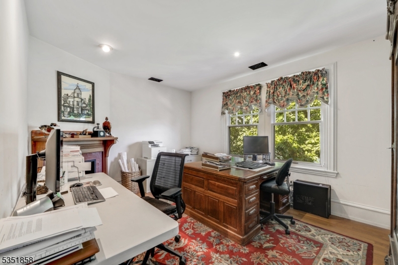 Chestnut Pt of LK Hopatcong - Residential