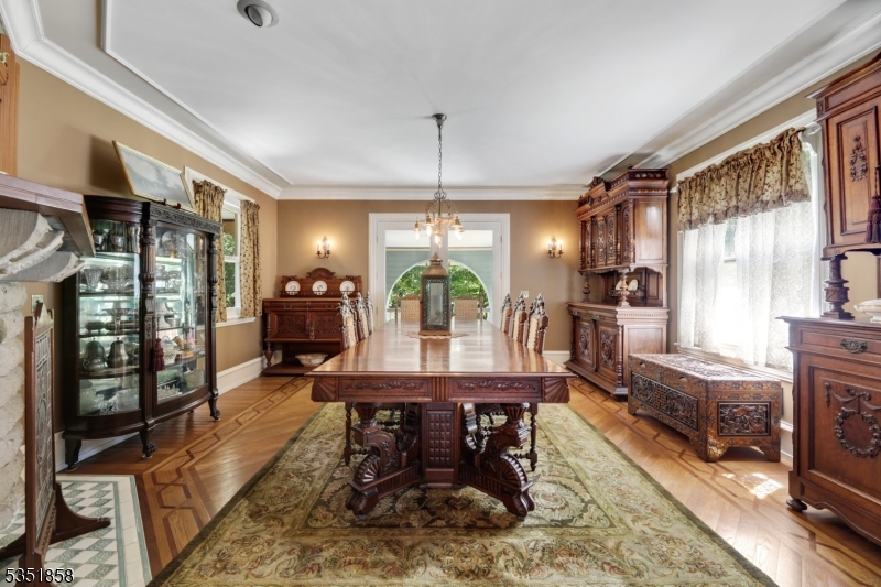 Chestnut Pt of LK Hopatcong - Residential