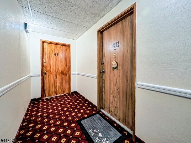 Springfield Manor - Residential