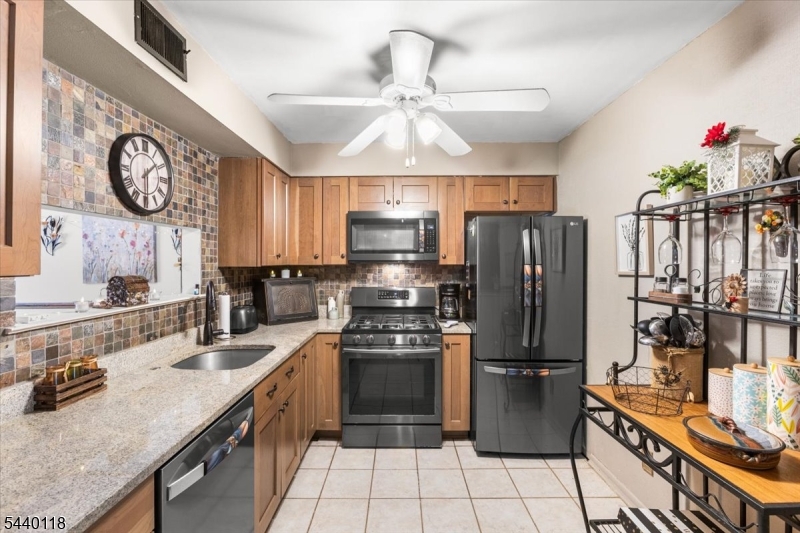 Hampton Commons - Residential