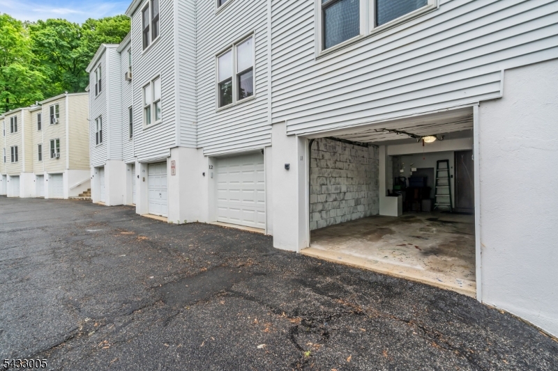 WASHINGTON VILLAGE - Residential