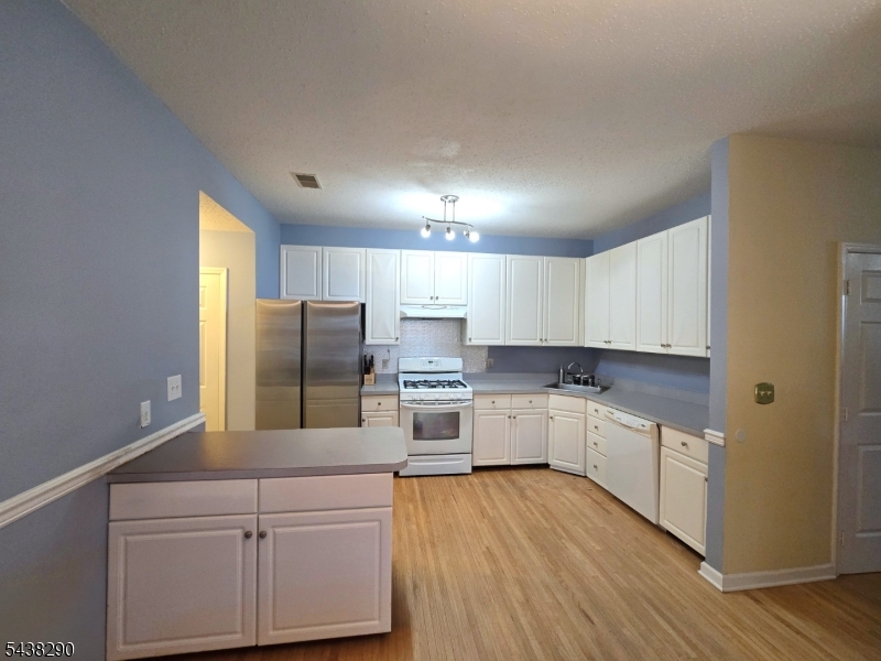 Rose Arbor - Residential Lease