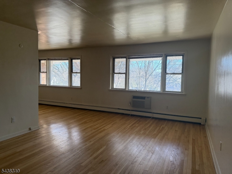 Montclair Heights - Residential Lease