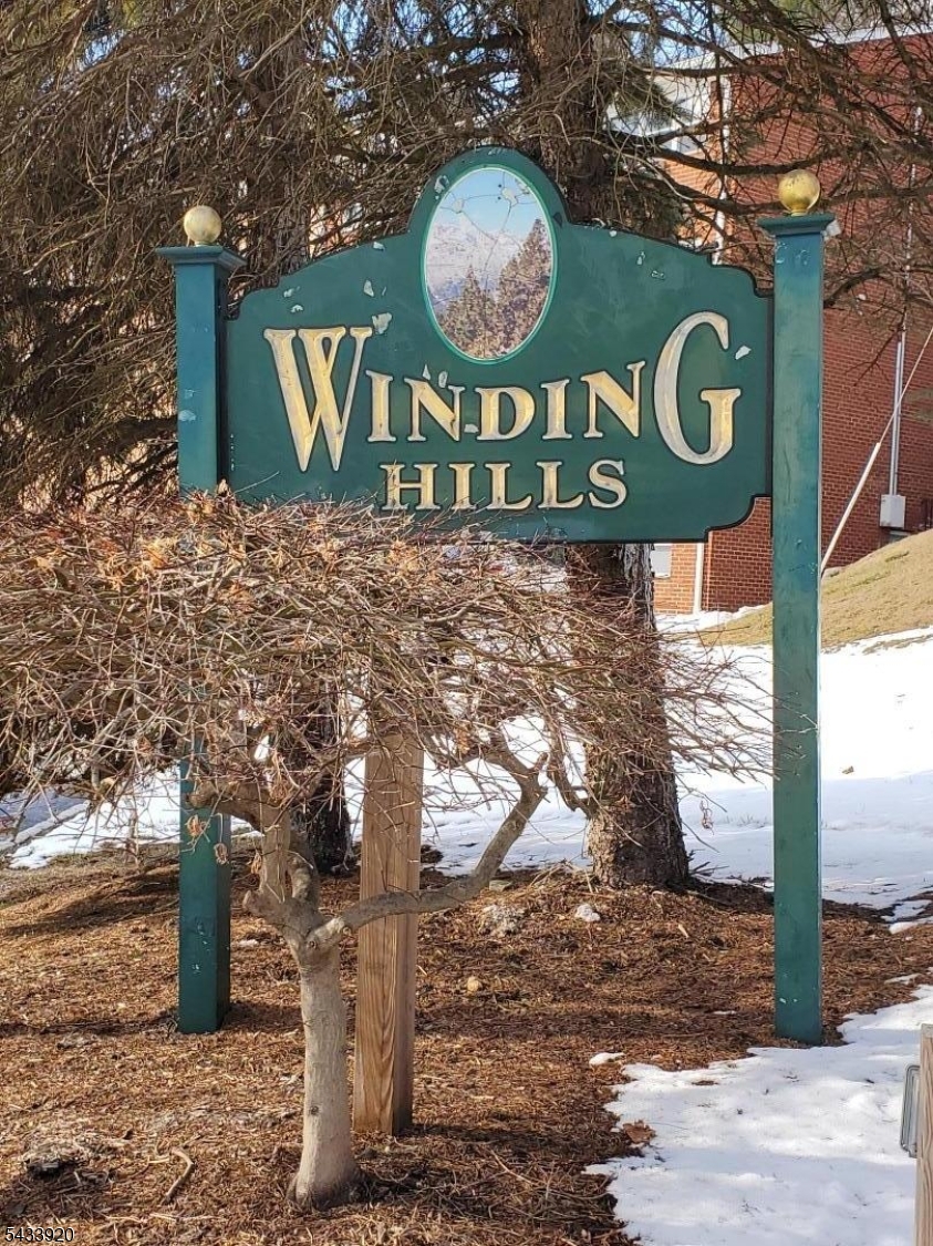 WINDING HILLS - Residential