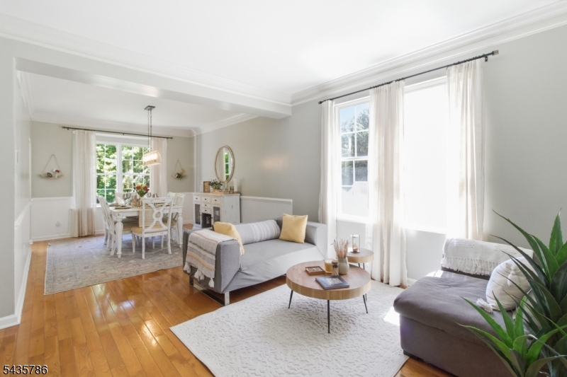 Greenwich Chase - Residential