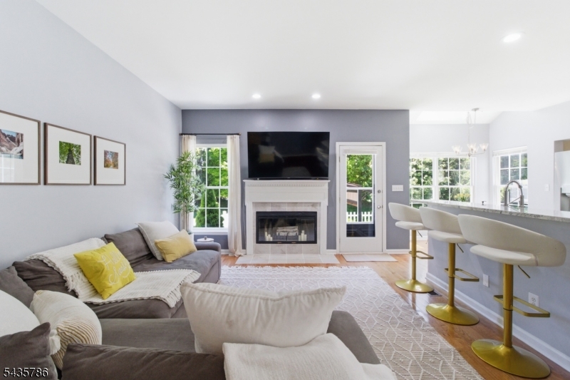 Greenwich Chase - Residential