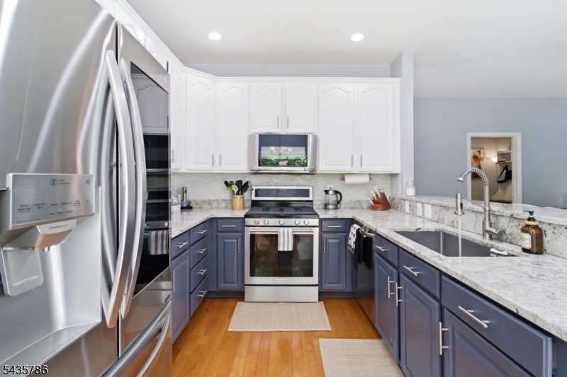 Greenwich Chase - Residential