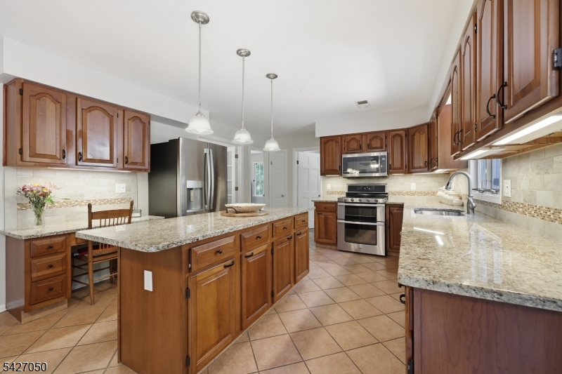 Center Grove - Residential