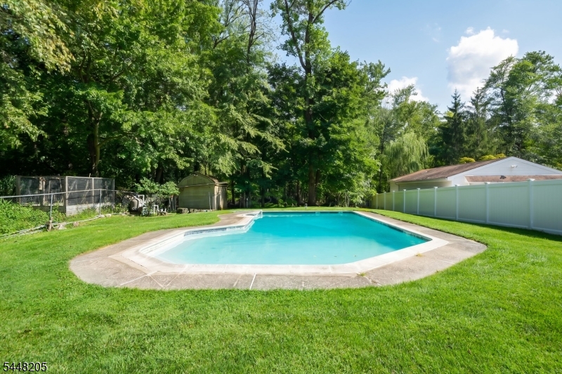 White Meadow Lake - Residential