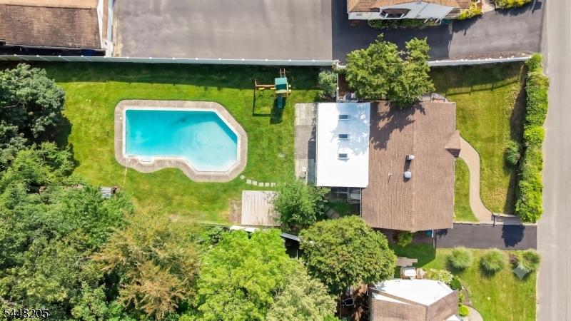 White Meadow Lake - Residential
