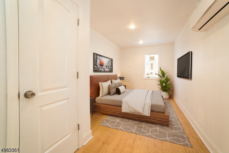 Oak Ridge - Residential