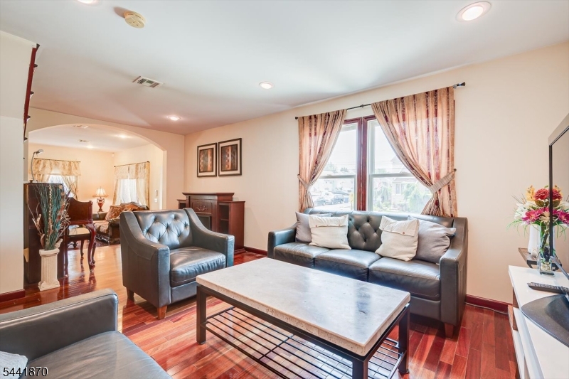 Menlo Park Terrace - Residential