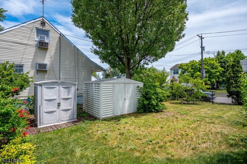 Menlo Park Terrace - Residential