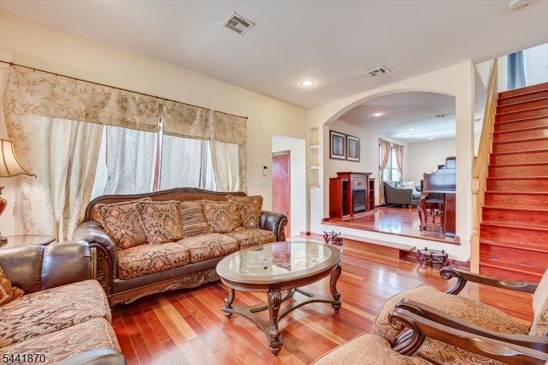 Menlo Park Terrace - Residential