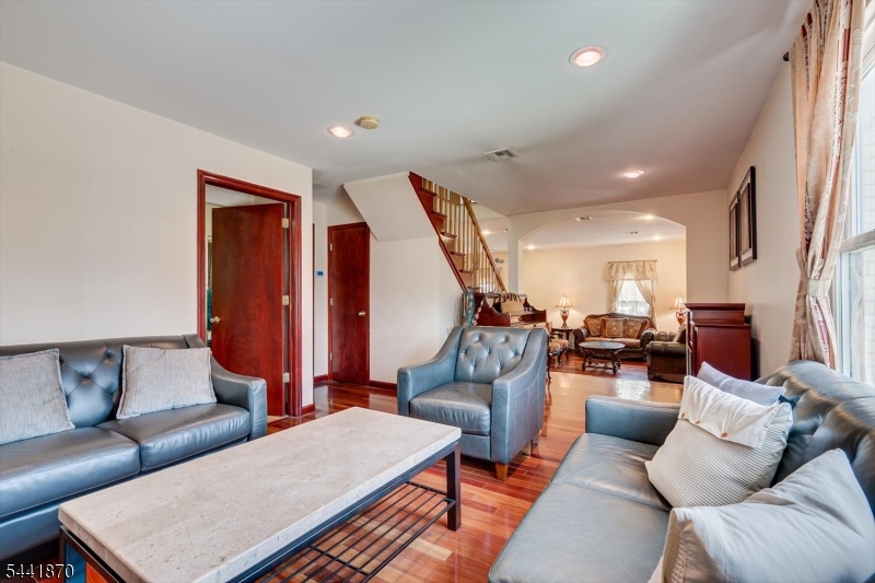 Menlo Park Terrace - Residential