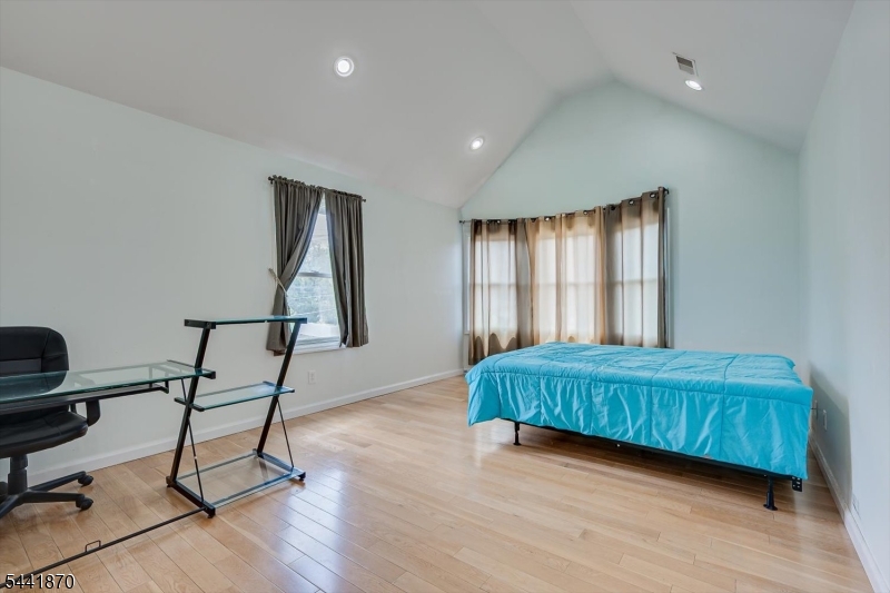 Menlo Park Terrace - Residential
