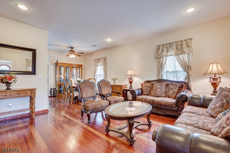 Menlo Park Terrace - Residential