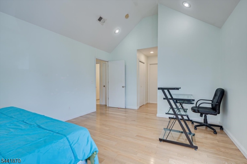 Menlo Park Terrace - Residential