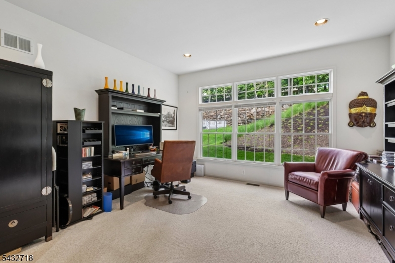 Grande  At Pleasantdale - Residential