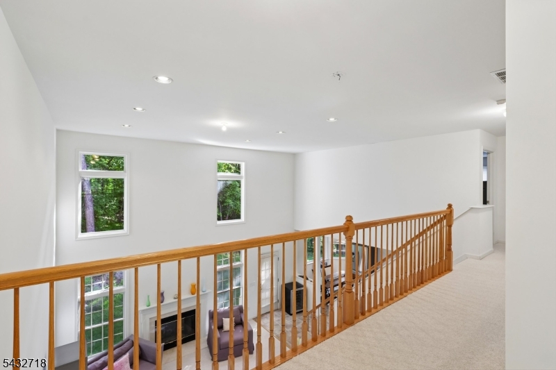 Grande  At Pleasantdale - Residential