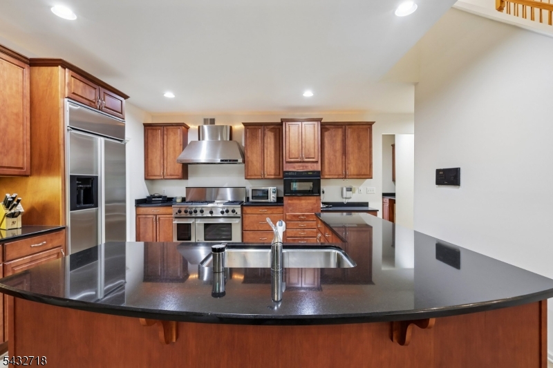 Grande  At Pleasantdale - Residential