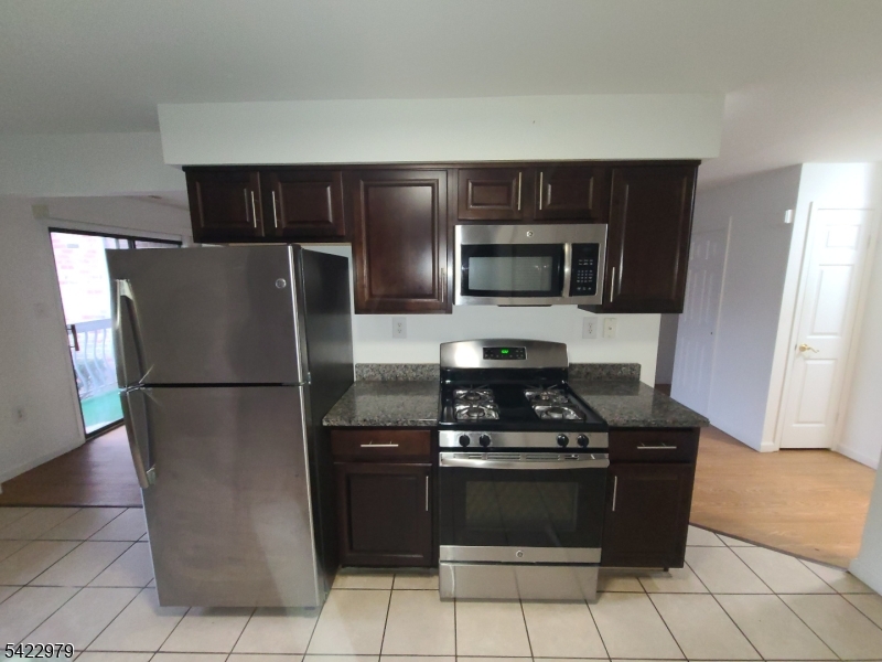 Edison Glen - Residential