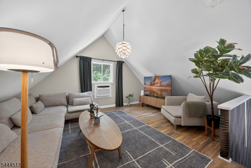 Pleasant Valley Lake - Residential