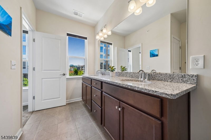 Townhomes at Vermella - Residential