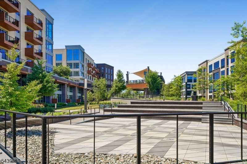 Townhomes at Vermella - Residential