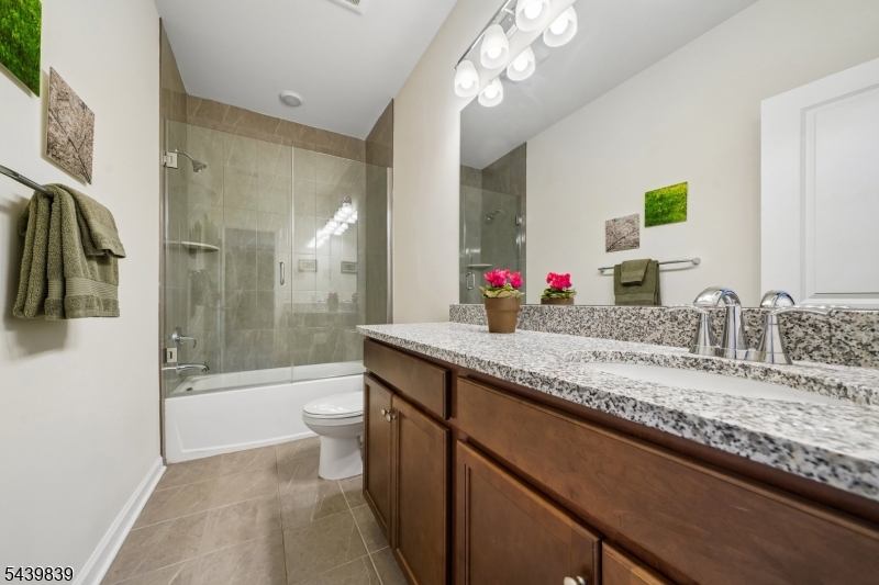 Townhomes at Vermella - Residential