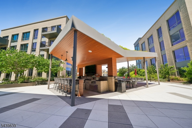 Townhomes at Vermella - Residential