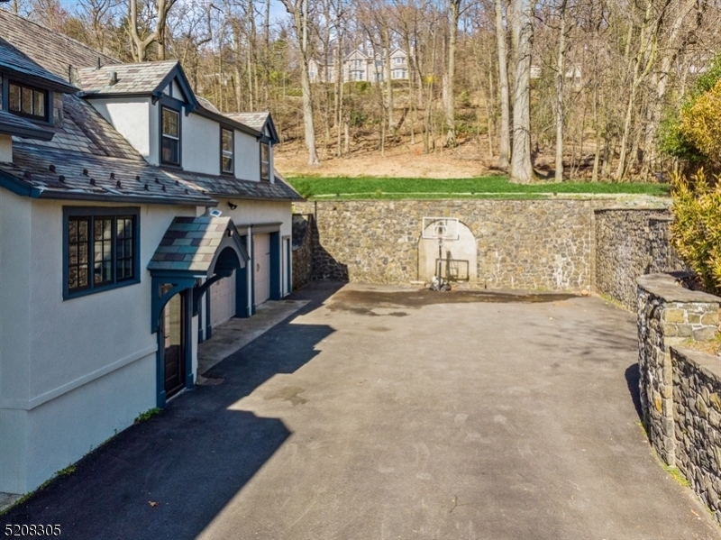 Upper Montclair - Residential