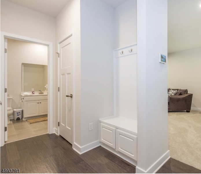 Mountain Ridge - Residential
