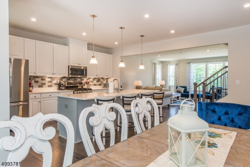 Mountain Ridge - Residential
