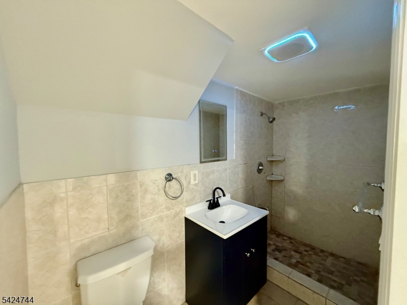 iselin - Residential