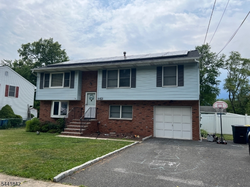 Bilevel with 3 bedrooms, 2 1/2 bath, fenced yard and one car garage.  Hardwood floors in most rooms. Kitchen open to Dining Room with breakfast bar. Covered rear patio. No pets. No smokers. Seller to remove above ground pool prior to occupancy. Shed is for owners use. Back yard fence is locked, can only enter from the home to the back yard.
