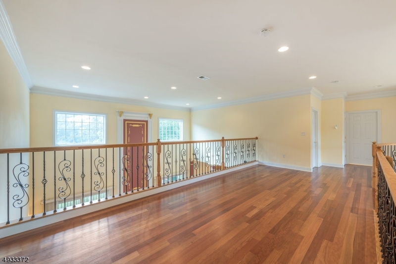 Carriage Pointe - Residential