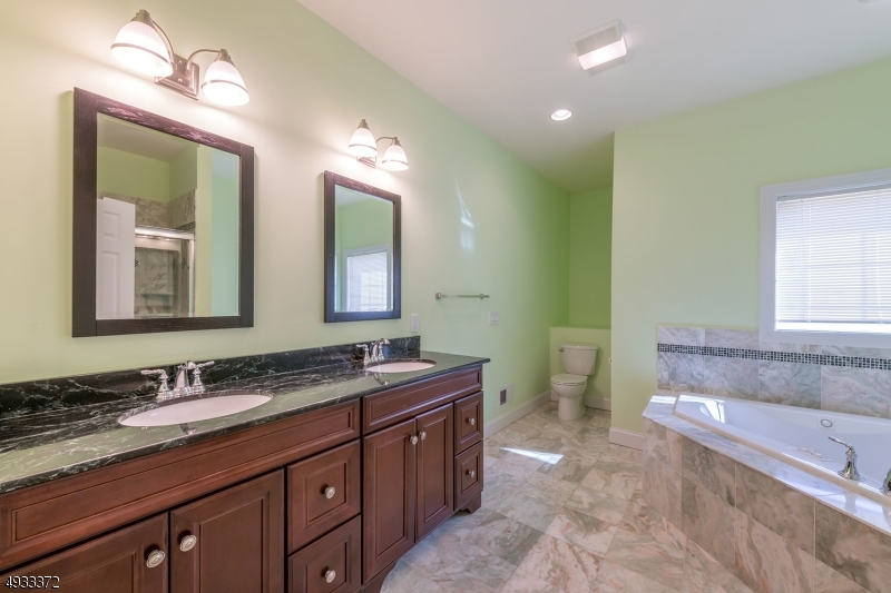 Carriage Pointe - Residential