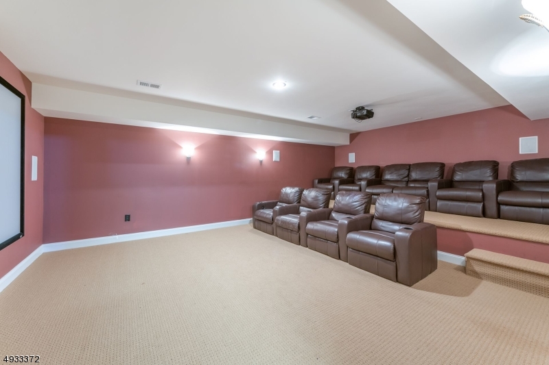 Carriage Pointe - Residential
