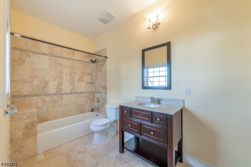 Carriage Pointe - Residential