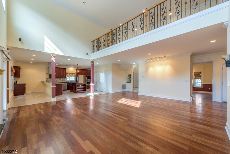 Carriage Pointe - Residential