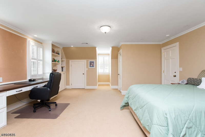 North Summit - Residential
