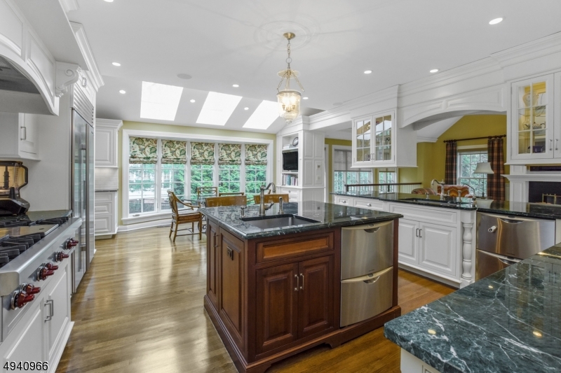 North Summit - Residential