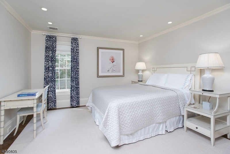 North Summit - Residential